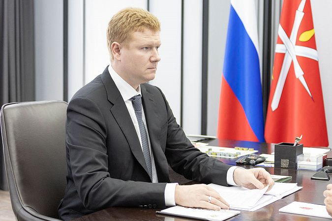 Виден путь к возвращению футбольных и хоккейных команд в официальные турниры. Комментарий статс‑секретаря - заместителя министра спорта РФ: «Результаты не горами»