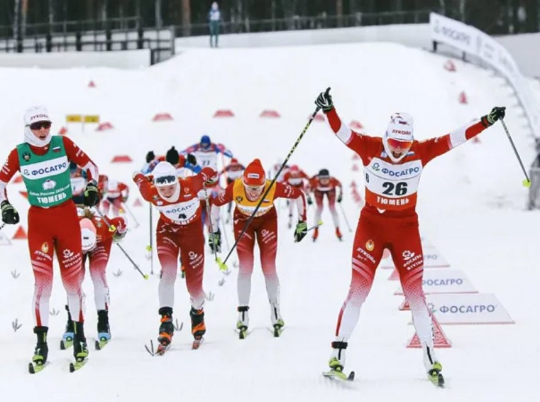 Не стоит рвать волосы из-за того, что нашим лыжным чемпионам не дадут статус нейтральных на Олимпиаде – в Тюмени молодежь финиширует в стиле Нортуга и Клебо!
