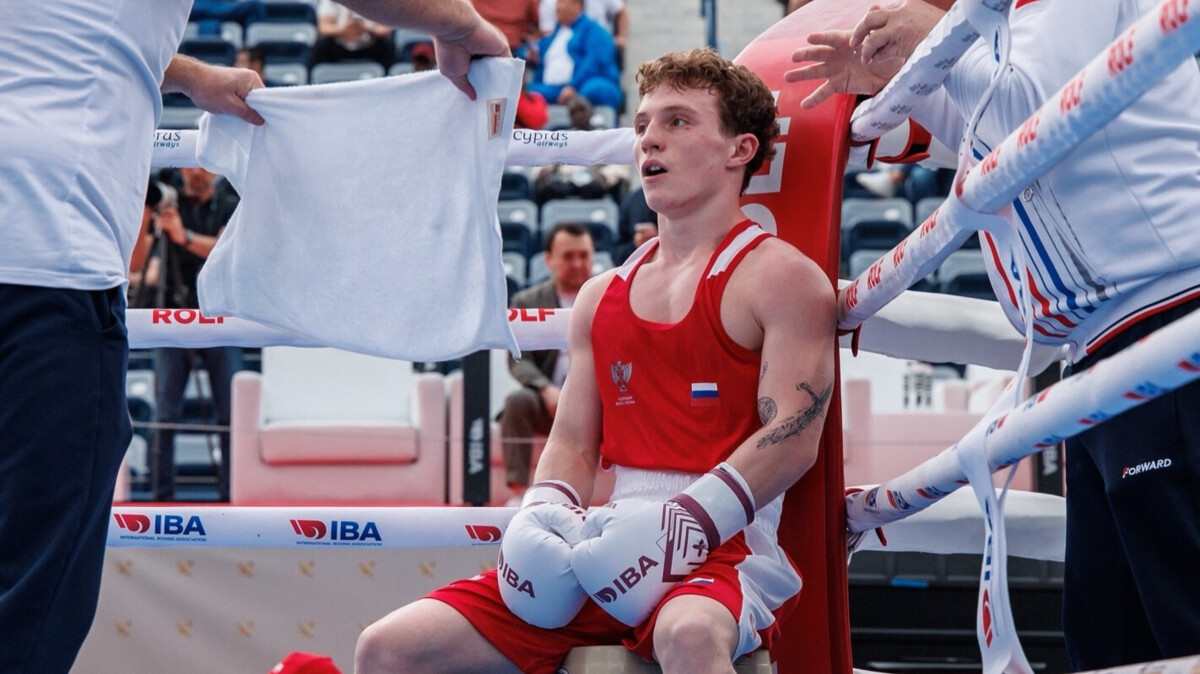 А кто сказал, что будет легко? В Дубае завершились первые финальные бои чемпионата мира по боксу