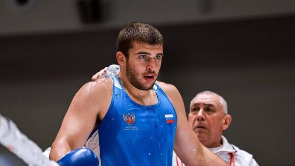 Супертяж Давид Суров нокаутом завершил последний бой чемпионата мира в Дубае, оформив триумф российской команды!