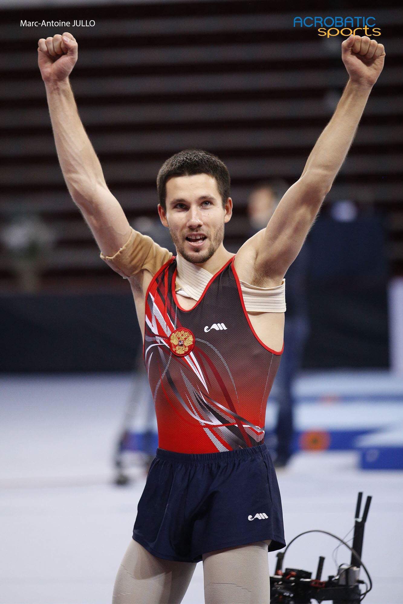 Зря европейские чинуши портачили с визами – российские спортсмены всё равно куют медали ЧМ-2025. Есть золото Каляндры и две медали легендарного Заломина