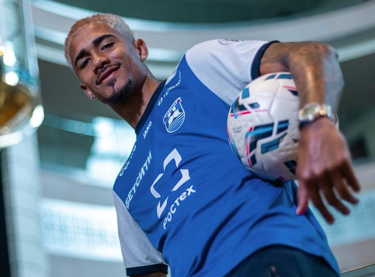 Bienvenido! «Балтика» махнула Сауся на Андерсена – не сказочника, панамского «попугайчика»