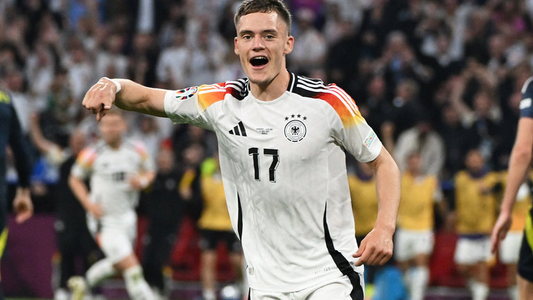 Германия пропустила три мяча, бундестим спас Флориан Вирц 