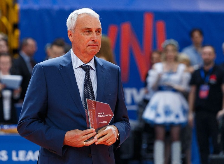 РЫЦАРЬ ВОЛЕЙБОЛА. Сподвижнику выдающегося тренера Вячеслава Платонова исполнилось 80 лет. ХРОНОГРАФ-2025