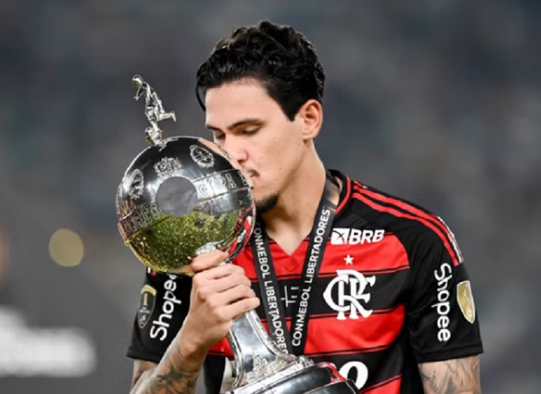 Сериал «Зенита» с покупкой Педро Абреу может благополучно завершиться? Форварда «Фламенго» питерцы ведут уже три года