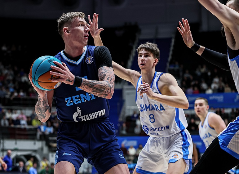 Радоньич начал в Питере с разгрома - «Зенит» не просто выбил сотню, а еще и выдал «+61»!