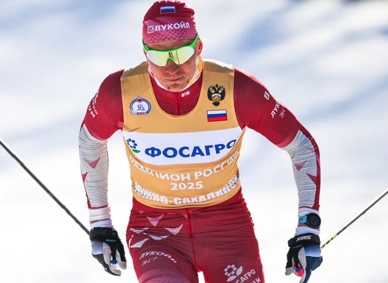 «Очень хорошо, что Большунов сохранил ярость» - Александр готов биться с Клебо. Но после победы на Сахалине общался с журналистами избирательно