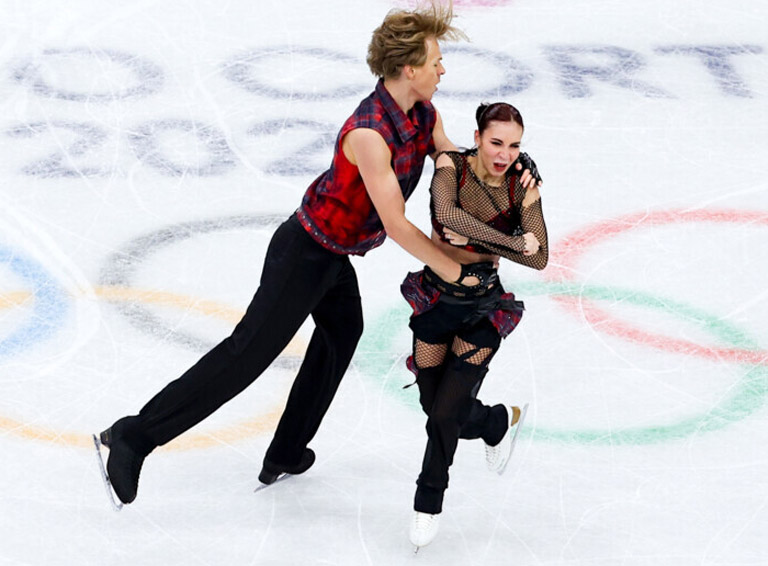 Диана Дэвис и Глеб Смолкин шестые после ритм-танца