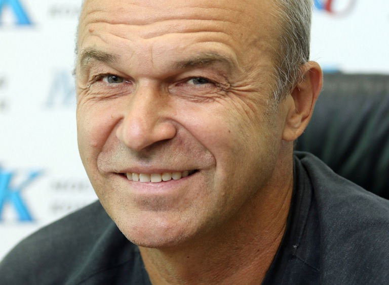 Теннисист, сделавший счастливой всю Россию. Герою легендарного полуфинала Кубка Дэвиса-1995 уже 60. Не верится… Хронограф-2026