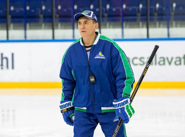 Со сборной собрал полную коллекцию медалей, но завяз в капканах «дьяволов». Легендарные имена