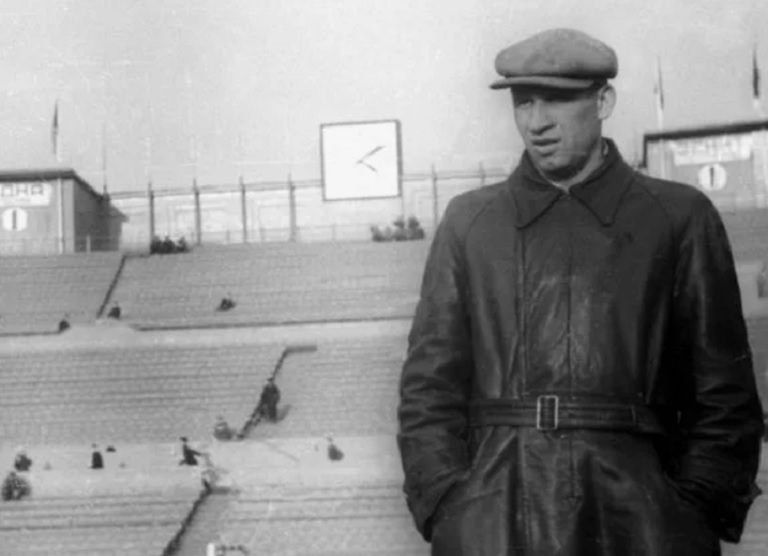 Григорий Федотов: форвард и клуб его имени. 110 лет со дня рождения легендарного нападающего «команды лейтенантов». Хронограф-2026