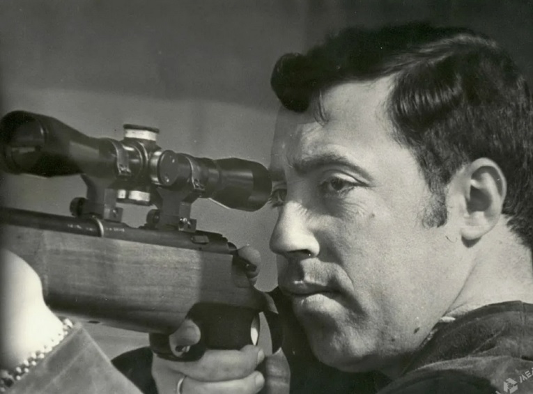 С винтовкой Калашникова на «кабана». Олимпийскому чемпиону Мюнхена по стрельбе – 85. Хронограф-2026