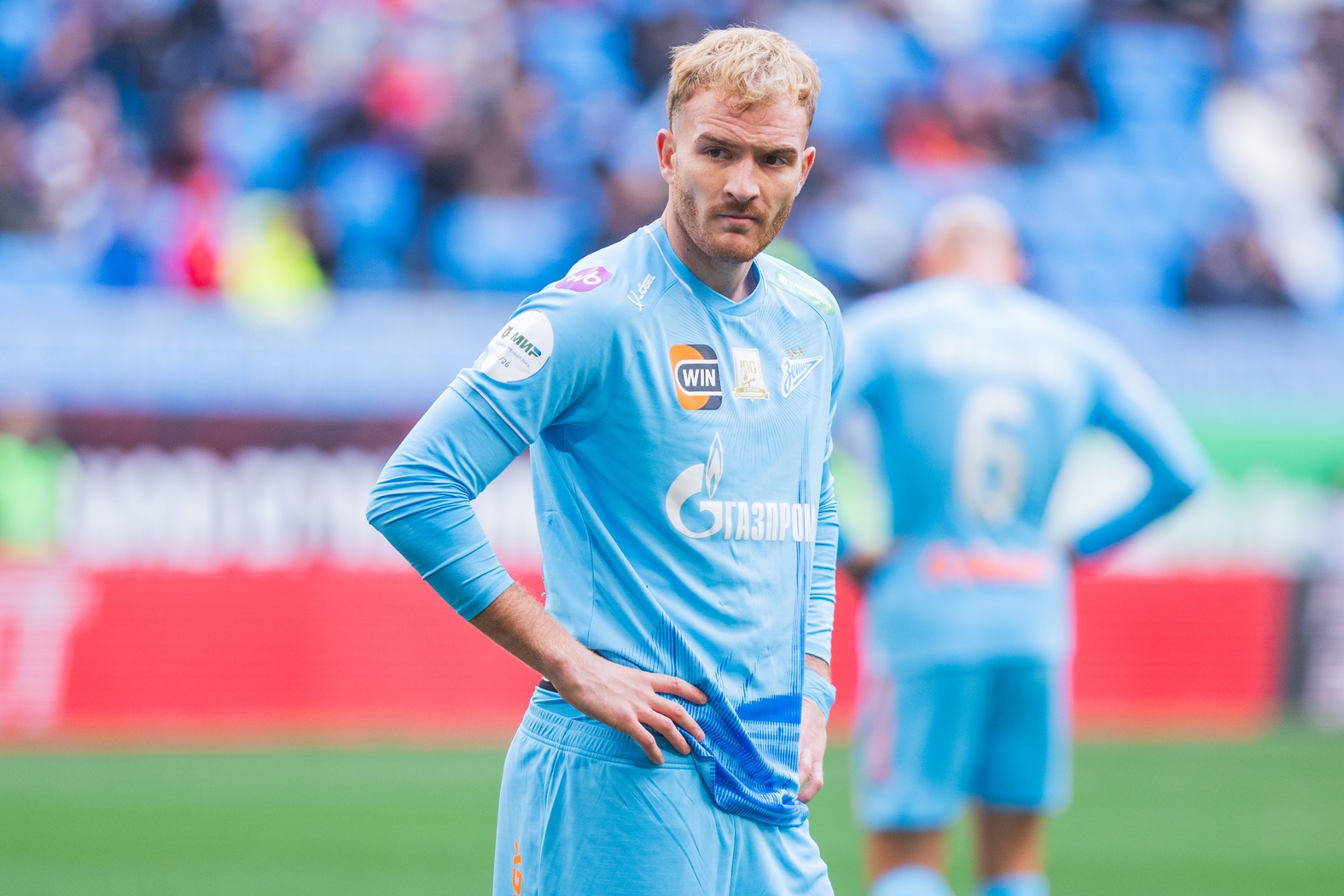  Уже в начале осени Лусиано понял: в «Зените» он лишний. «Об интересе ЦСКА узнал в октябре, когда подыскивал новый клуб»