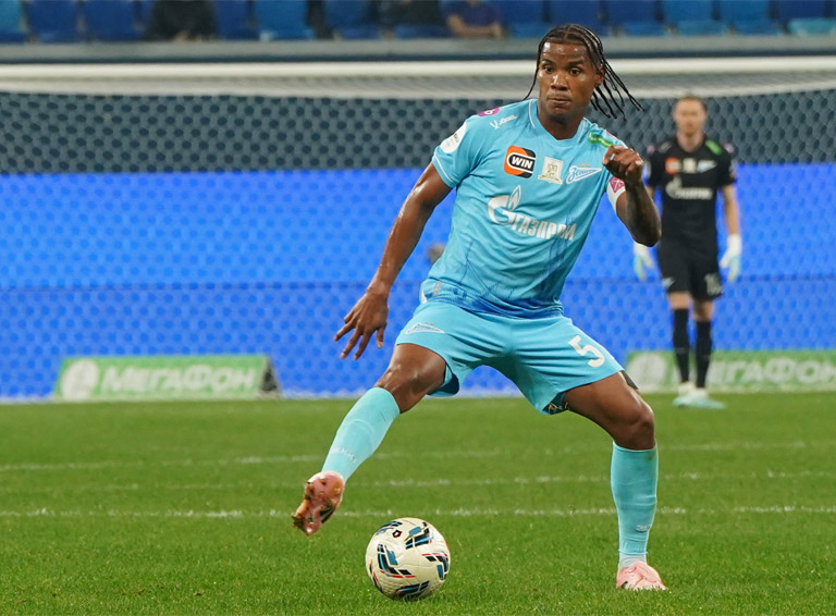 Помогло ли «Зениту» удаление в составе «Акрона»? Неожиданное мнение Барриоса 