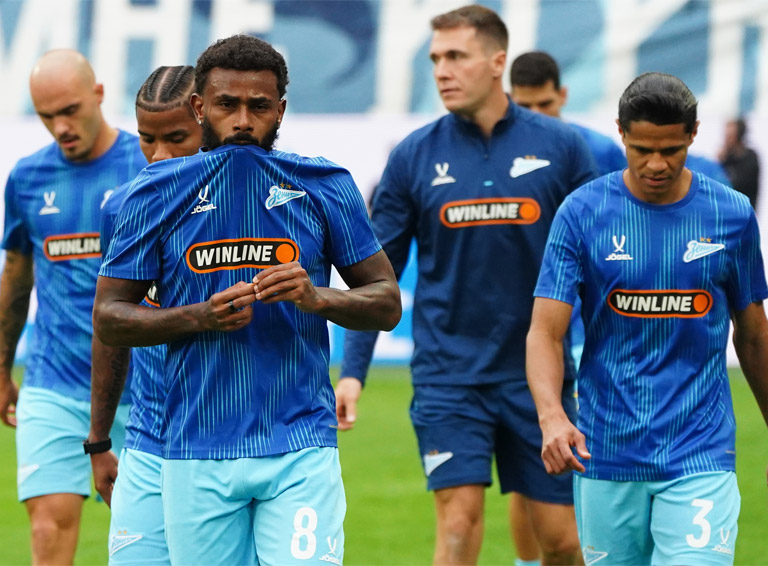 Игрок «Ростова»: Набор футболистов у «Зенита» такой, что они должны проходиться без шансов по головам