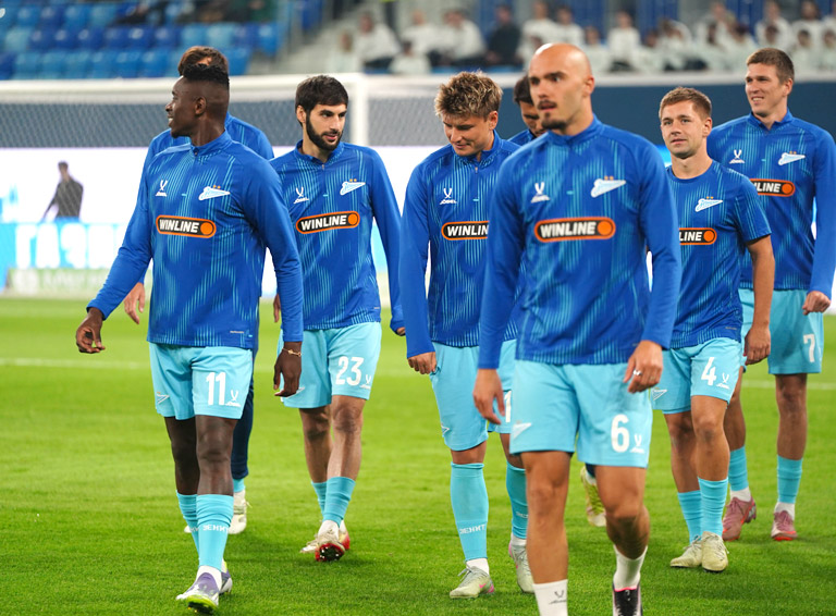 Конечно, поражение «Зенита» повлияет на чемпионскую гонку. Как раз этих трёх очков, потерянных в Оренбурге, питерцам может не хватить - Гришин