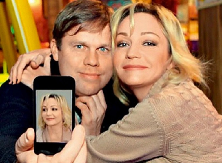 Радимов не может объяснить феномен новой популярности экс-супруги Булановой - раньше фанател от «Миража», но разочаровался из-за «фанеры»