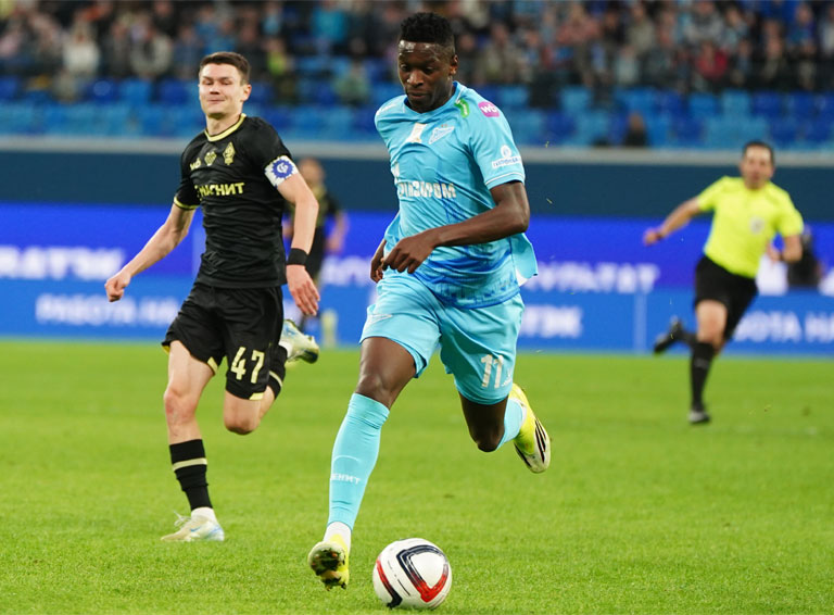 Когда ты имеешь такой состав и такой бюджет как у «Зенита» и побеждаешь Махачкалу лишь на тоненького, то вопросы, конечно, будут