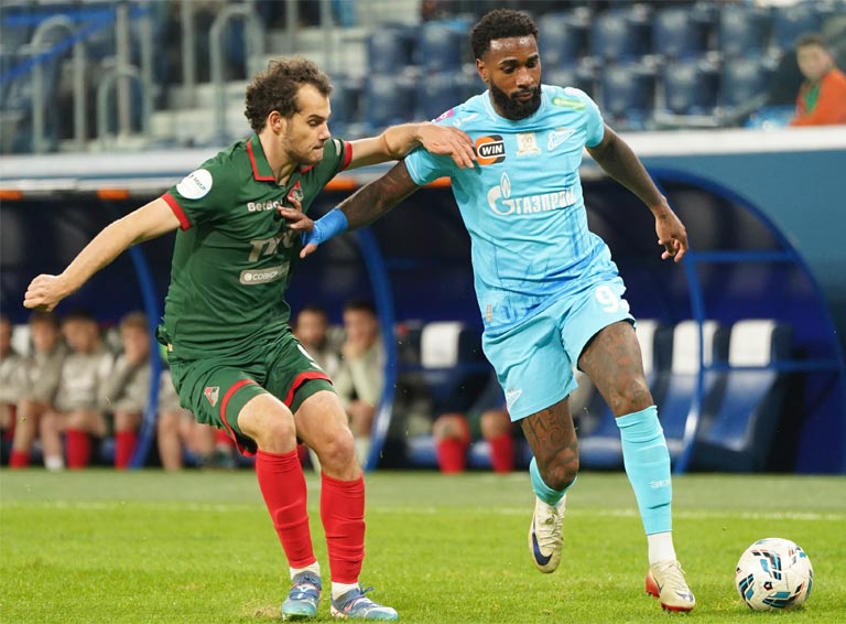 Экс-наставник путейцев не считает «Зенит» фаворитом золотой гонки, не смотря на его победы над «Краснодаром» и «Локомотивом»