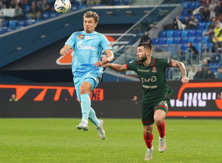 Матчи с конкурентами «Зенит» проводит в чемпионском режиме 