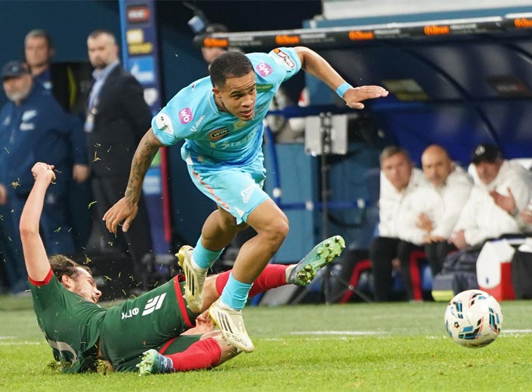 Аршавин – о матче с «Локо»: «Зенит» позволяет себе вольности, когда играет с командами, которые уступают ему в классе или не так возбуждают игроков»