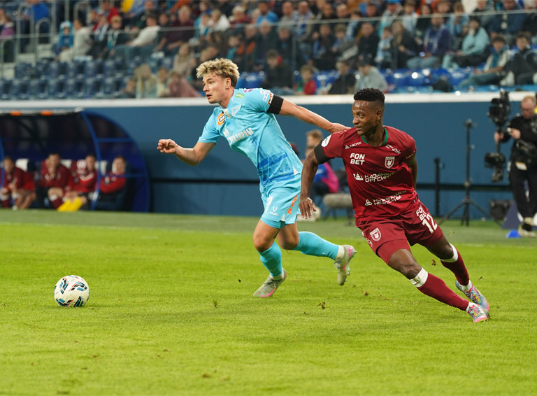 Адамов спас, Нино забил, Кузяев простил. А Семак отыгрался за… Ларионова