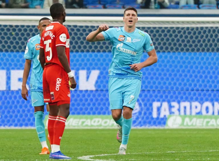 Раззадоренный соперником Соболев и Дуран прибили «Спартак». «Красно-белые» не выигрывают в Питере почти 10 лет